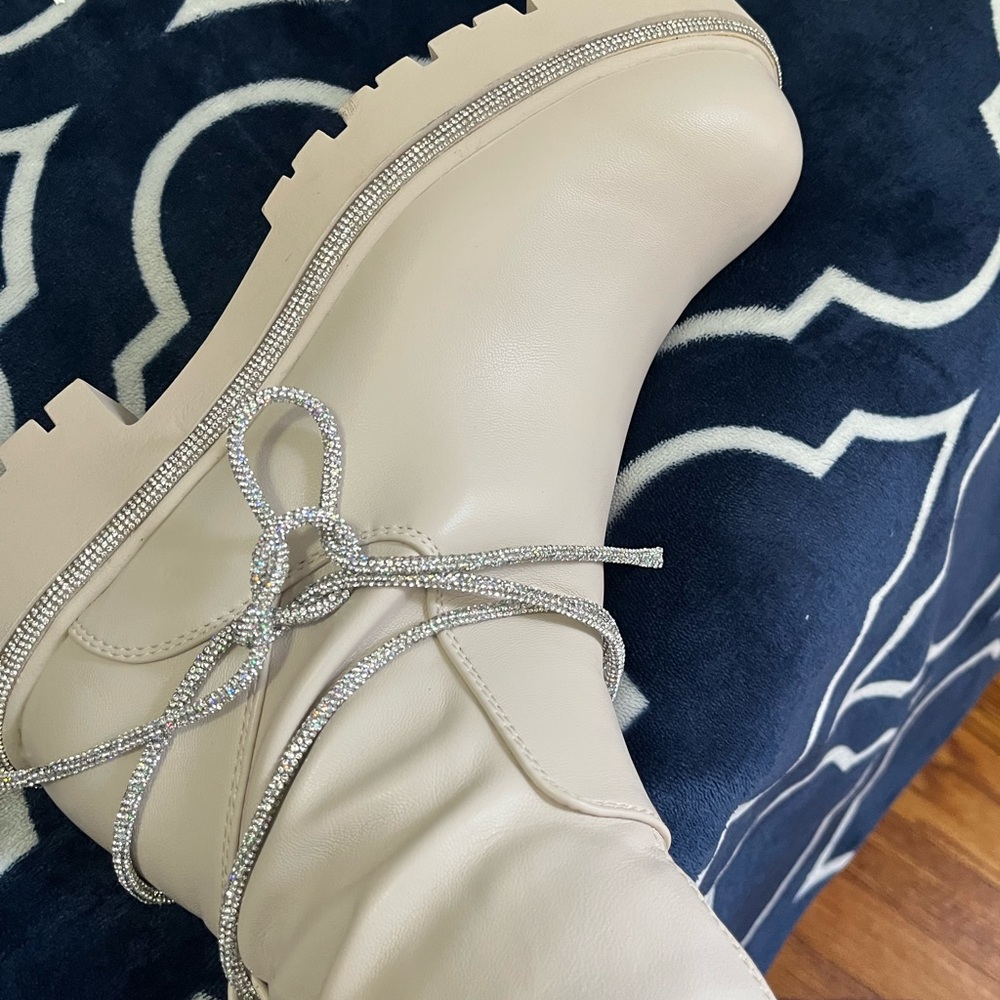 Boots size 8 (40) for women